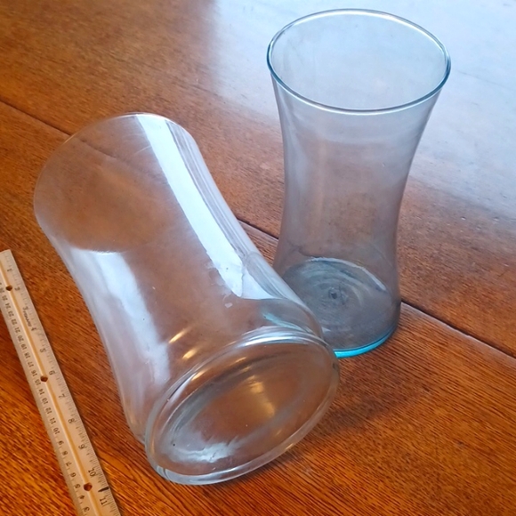 3 large glass vases, clear, plain. - Picture 1 of 2